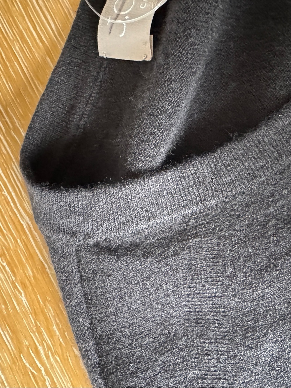 NWT! J. CREW Women’s Featherweight Cashmere Cardigan Jet Black Size XS *see note - Picture 14 of 16
